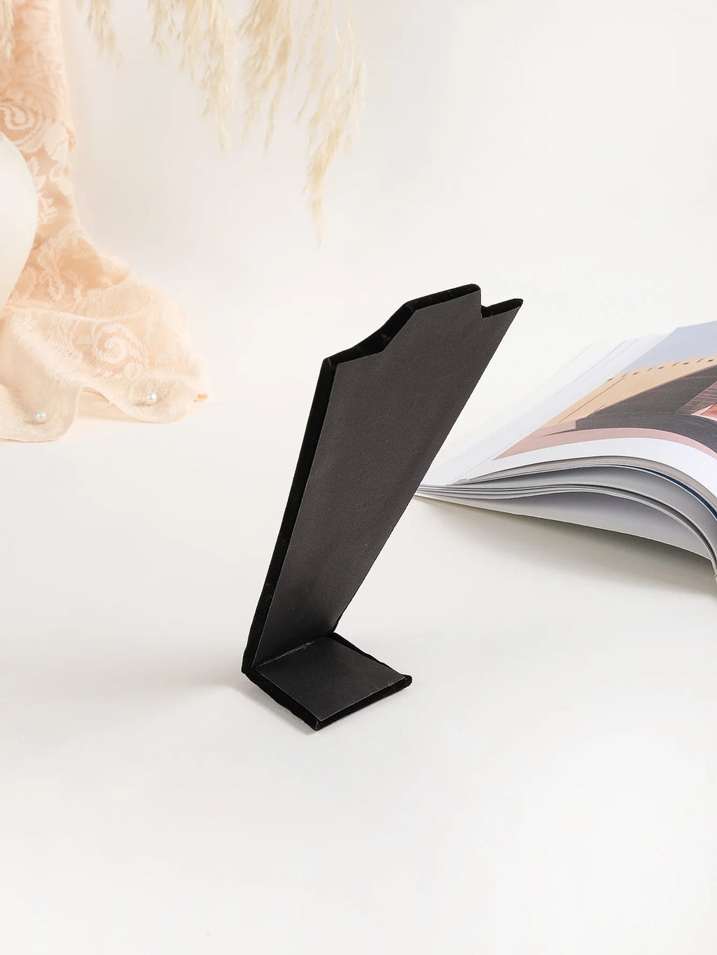 Velvet Portrait Necklace Display Pendant Organizer Jewelry Display Stand Jewelry Mannequin Bust Necklace Pendant Window Display-Serilas