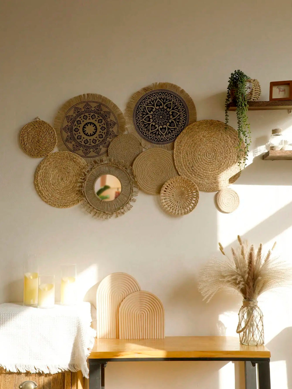 Hanging Woven Cloth Wall Basket Handmade Decorative Rustic Boho Wall Baskets Decor Home Farmhouse Wicker Round Seagrass Baskets-Serilas