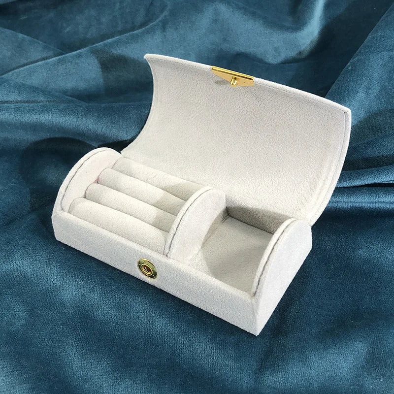 High-quality Velvet Portable Jewelry Storage Box Semi Circular Small Jewelry Packaging Box Ring Bracelet And Earring Storage box-Serilas
