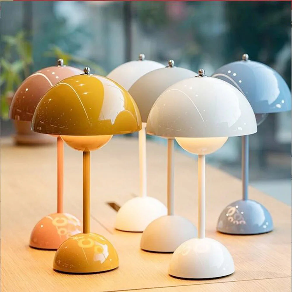 Minimalist Atmosphere Bedroom Bedside Decoration Table Lamp Creative Study Office Table LED Children's and Flower Bud Table Lamp-Serilas