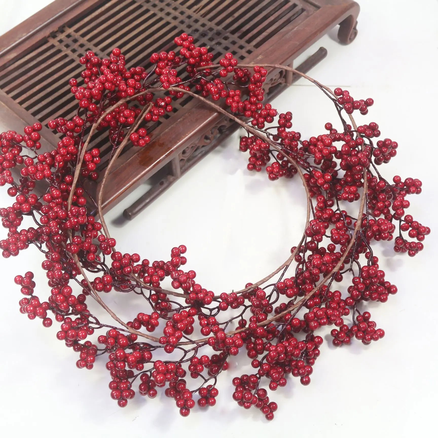 5.9ft/180cm Red Berry Christmas Garland Optional lighting Gold Silver Berry Artificial Garland Christmas Decoration for New Year-Serilas