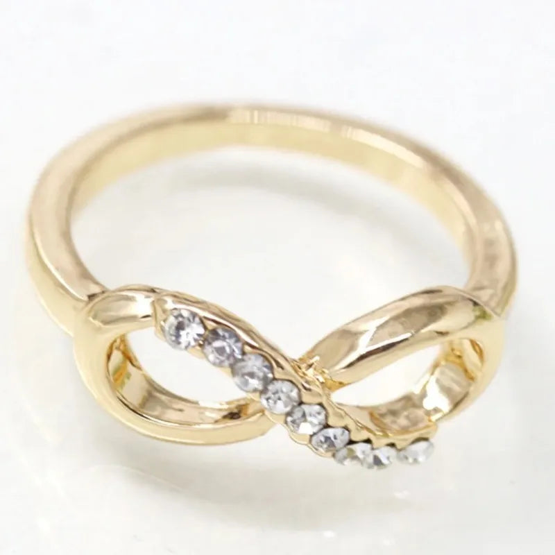 Fashion Inverted 8-shaped Crystal Studded Alloy Ring Women Versatile Crystal Twist Infinity Ring Jewelry ??????? ????????? ?????-Serilas